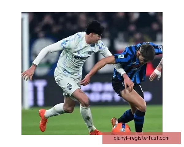 国米球迷齐声助力巴斯托尼 勇敢面对挑战兄弟同在助力前行